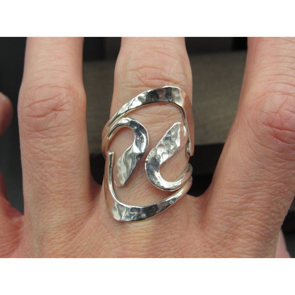 Size 8 Sterling Silver Stylish Unique Hammered Finger Band Ring
